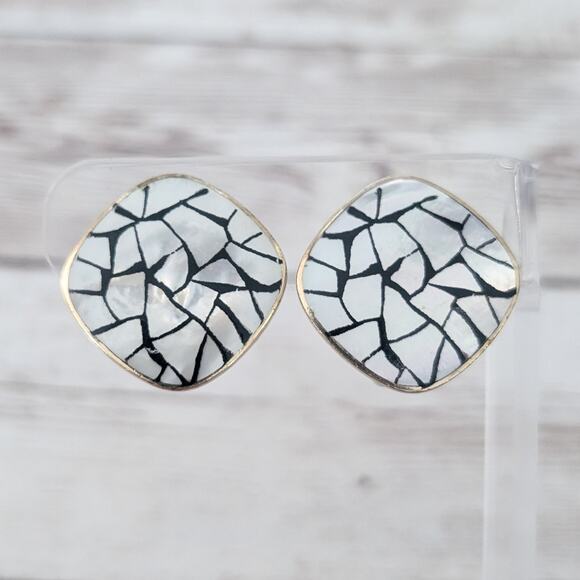 Vintage Clip On Earrings Mother of Pearl Statement Earrings - Picture 1 of 7